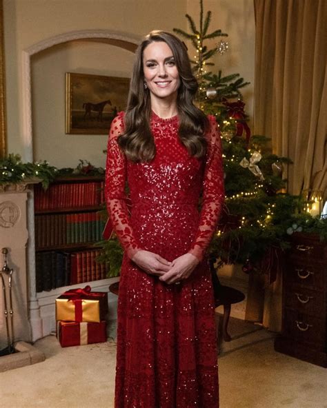 kate middleton xmas mass.